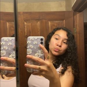 Meet your Posher, Danitza